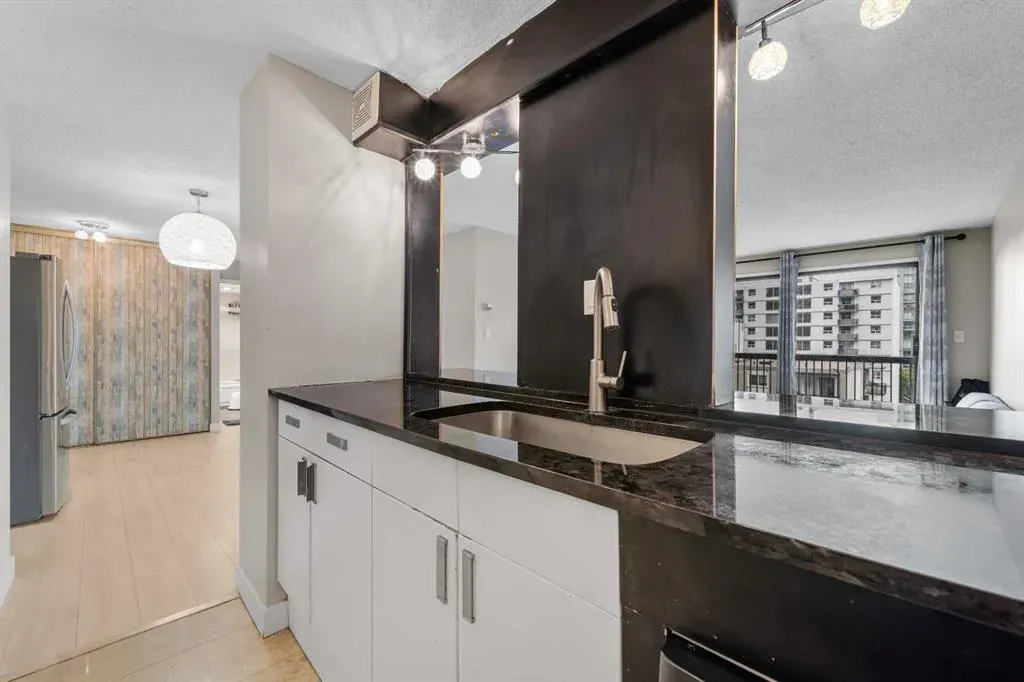 924 14 Avenue SW, #708
