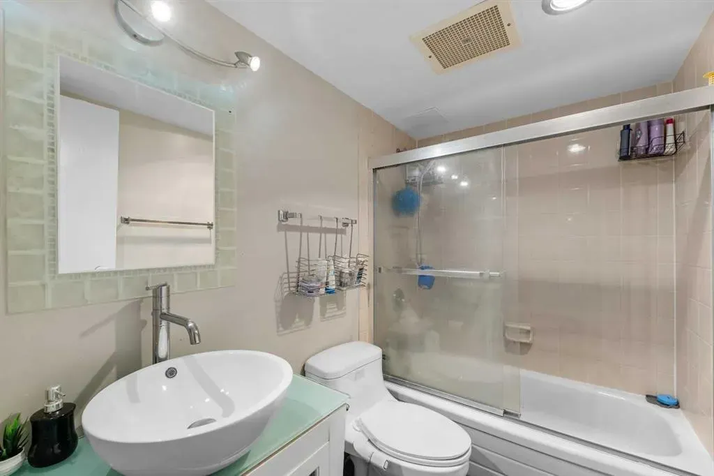 924 14 Avenue SW, #708
