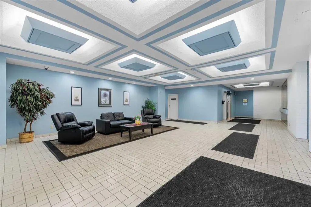 924 14 Avenue SW, #708