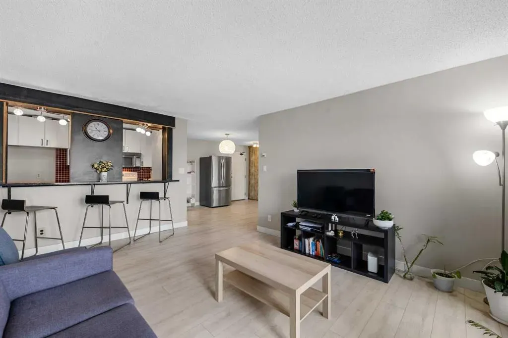 924 14 Avenue SW, #708