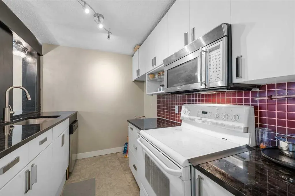 924 14 Avenue SW, #708