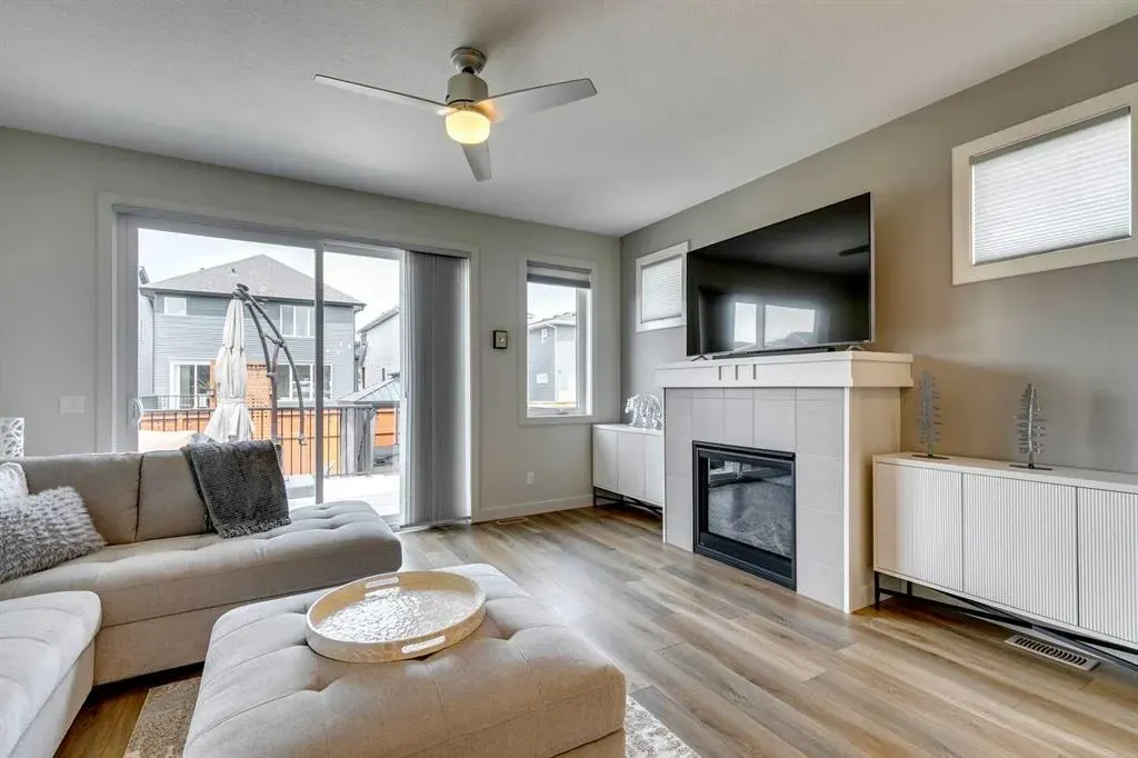 196 Emberside Hollow