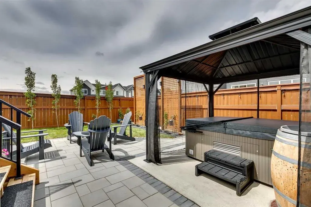 196 Emberside Hollow