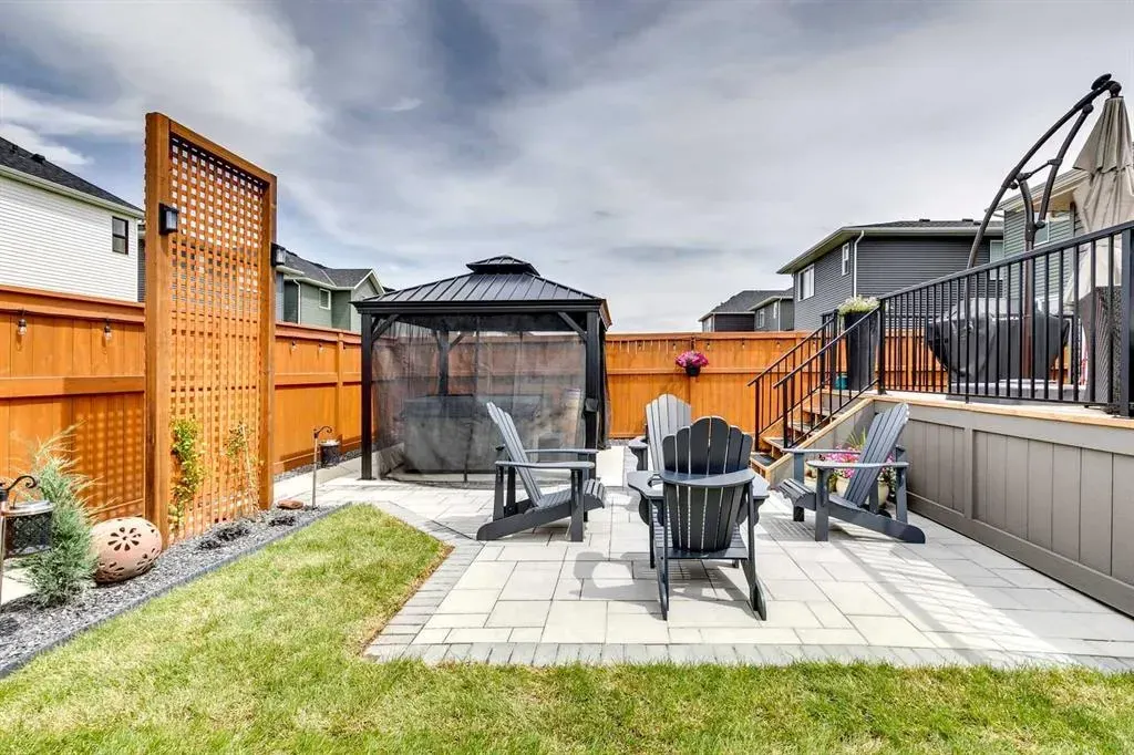 196 Emberside Hollow