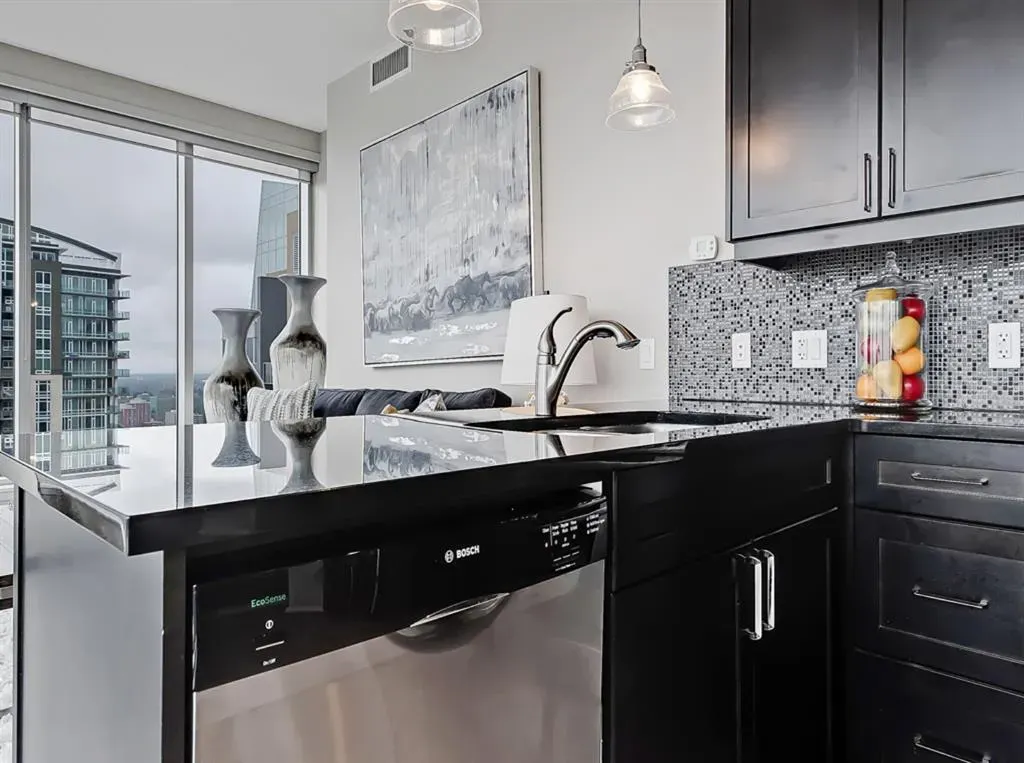 211 13 Avenue SE, #2906