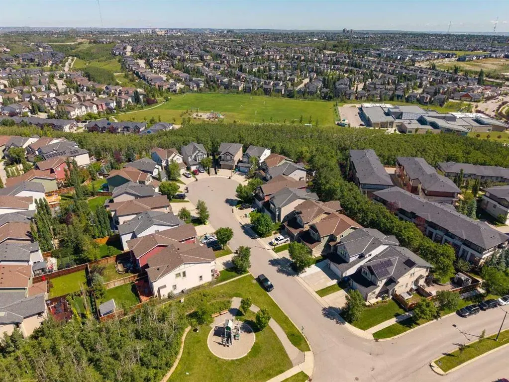 12 Aspen Hills Court SW