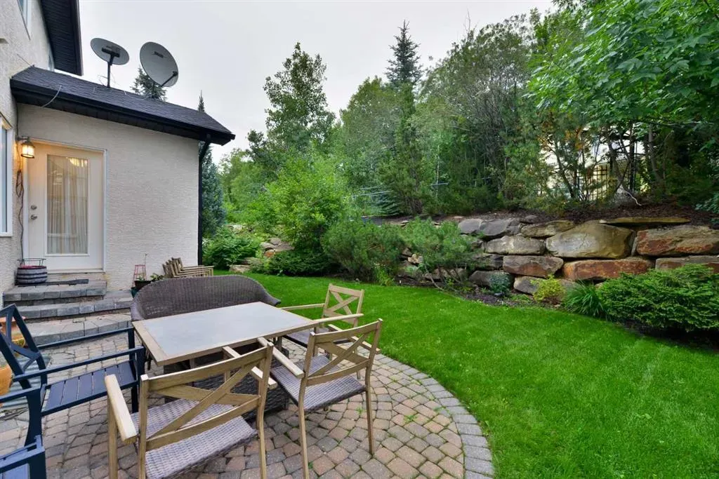 230 Simcoe View SW