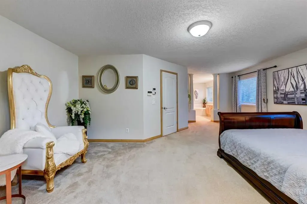 230 Simcoe View SW