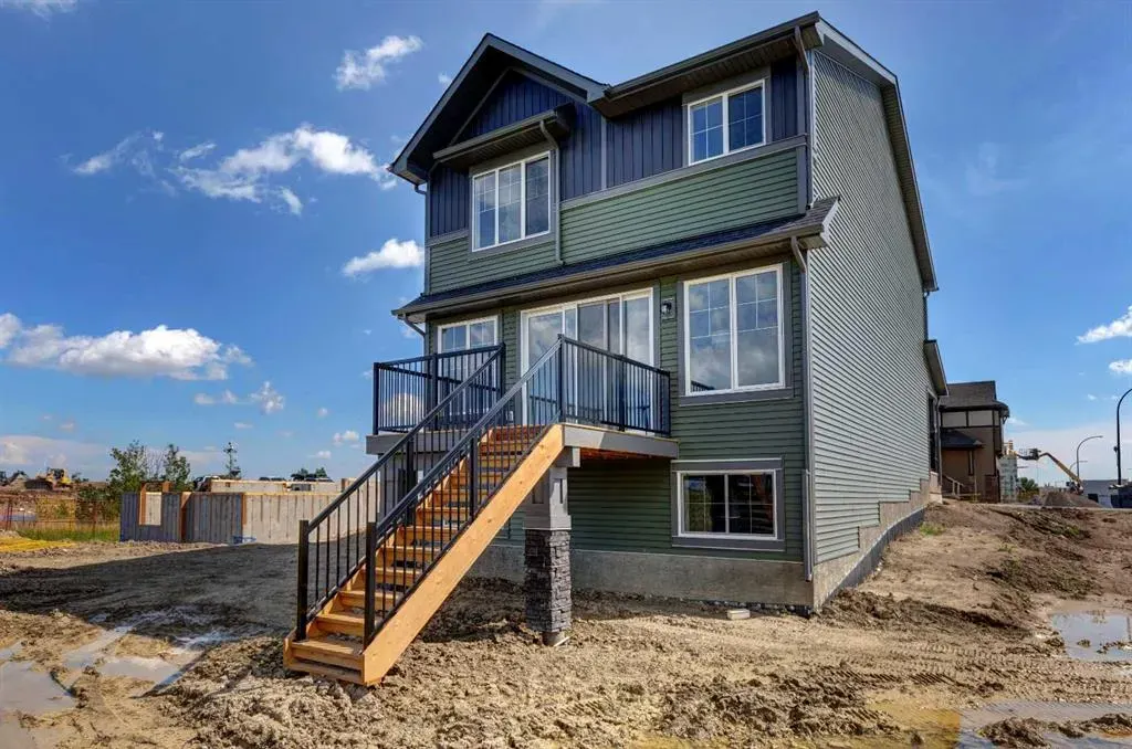 98 Silver Spruce Road SW