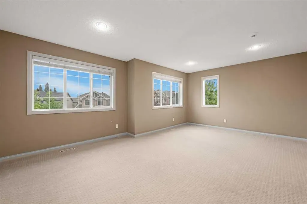 18 Aspen Hills Manor SW
