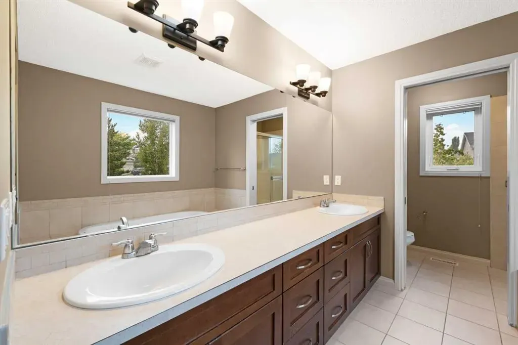 18 Aspen Hills Manor SW