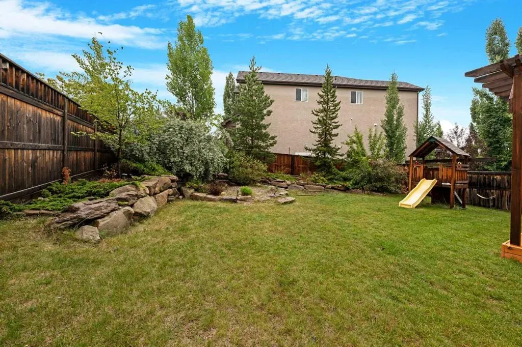 18 Aspen Hills Manor SW