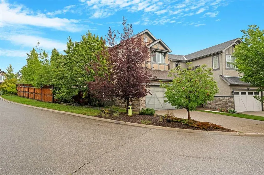 18 Aspen Hills Manor SW