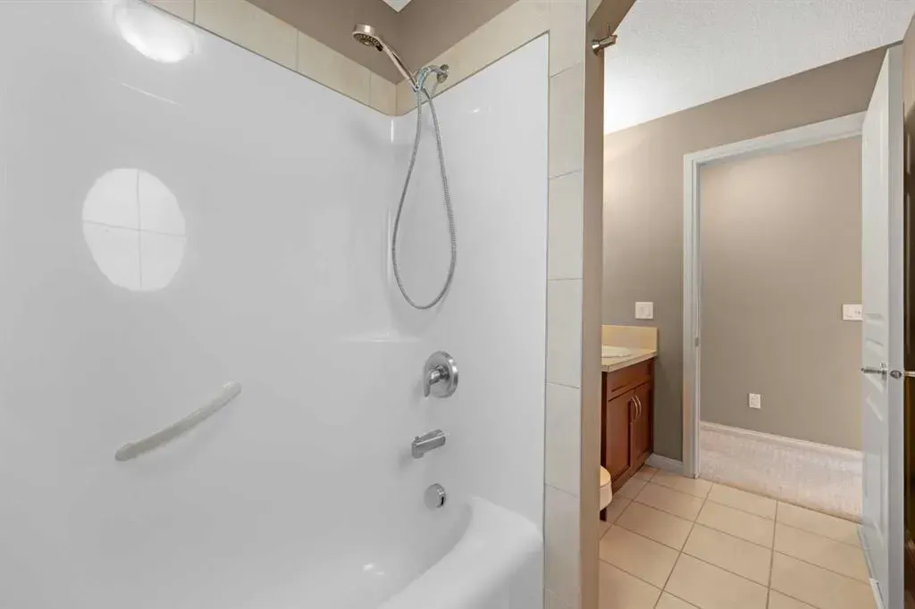 18 Aspen Hills Manor SW