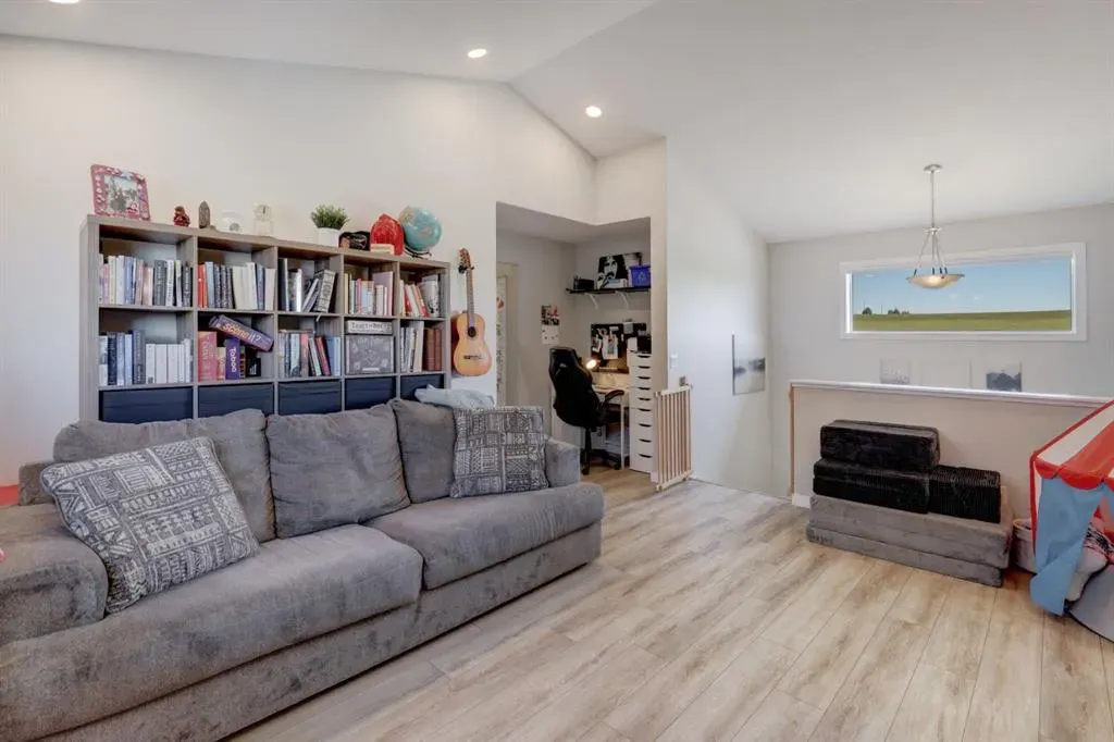 69 Sundown Avenue