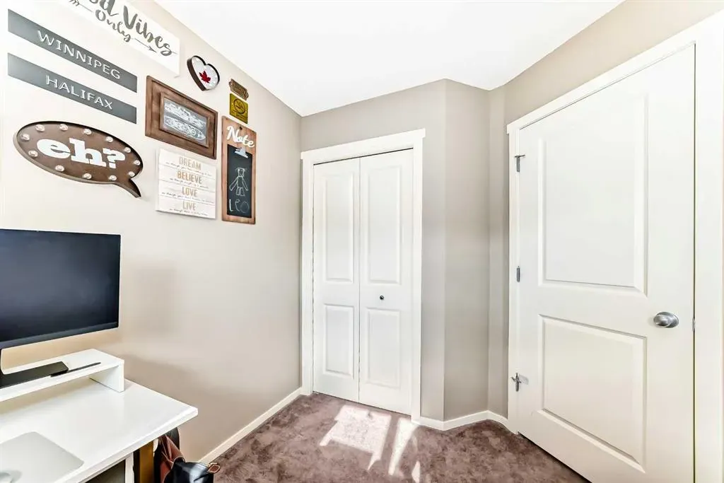 35 Nolanlake Cove NW