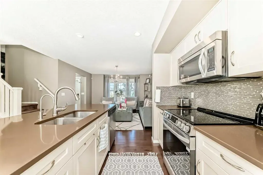 35 Nolanlake Cove NW