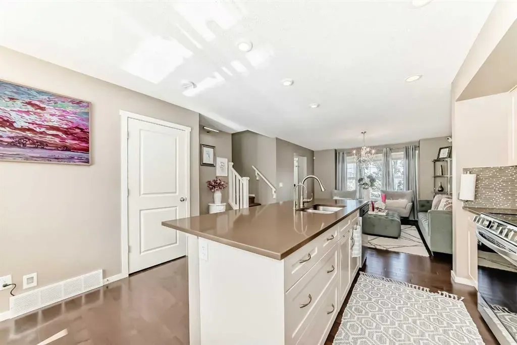 35 Nolanlake Cove NW