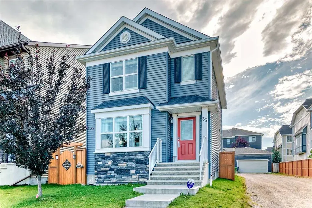 35 Nolanlake Cove NW