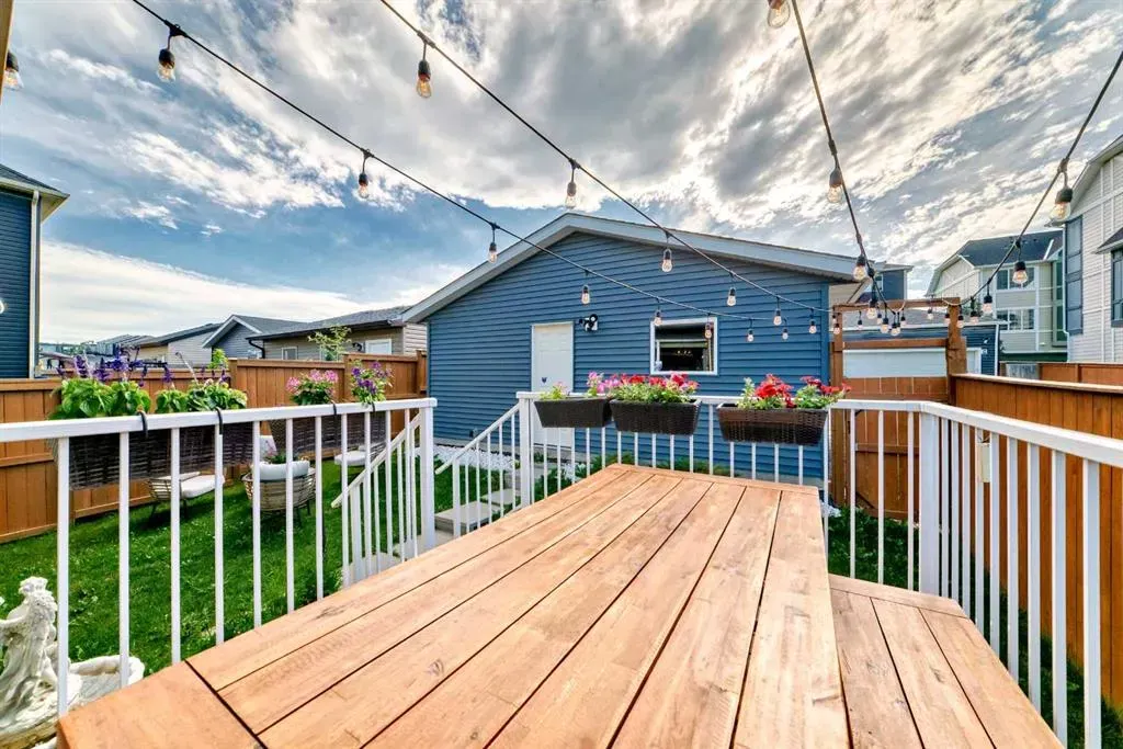 35 Nolanlake Cove NW