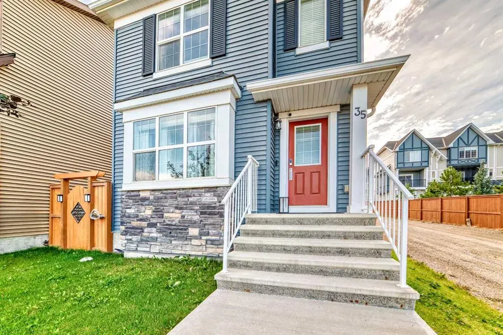 35 Nolanlake Cove NW