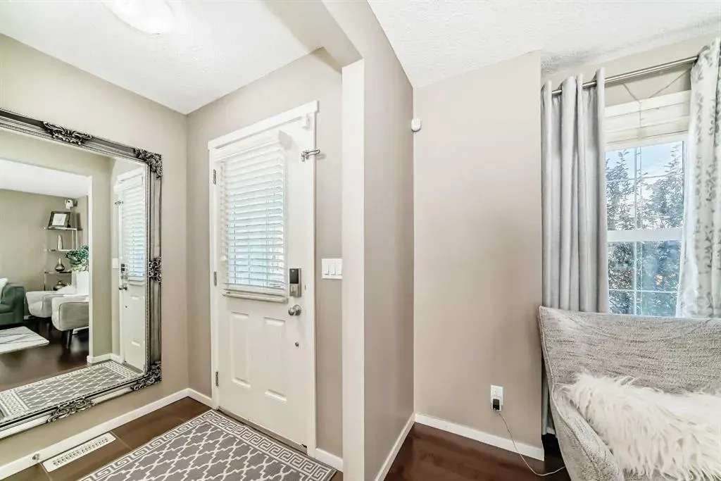 35 Nolanlake Cove NW
