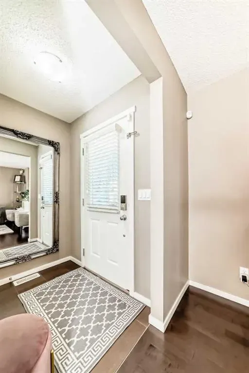 35 Nolanlake Cove NW