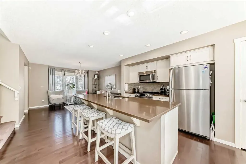 35 Nolanlake Cove NW