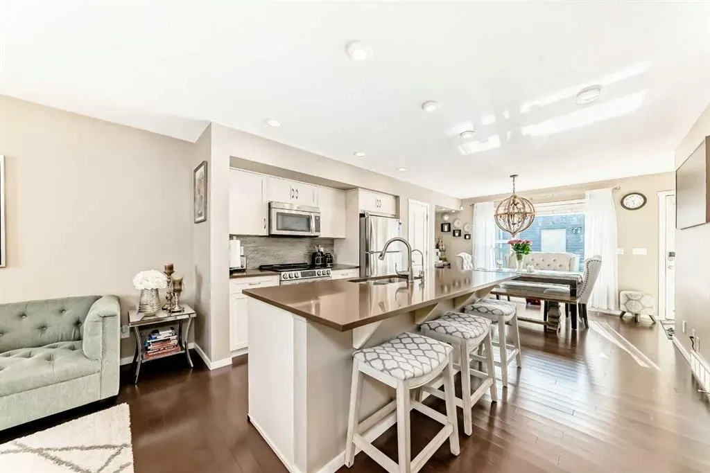 35 Nolanlake Cove NW