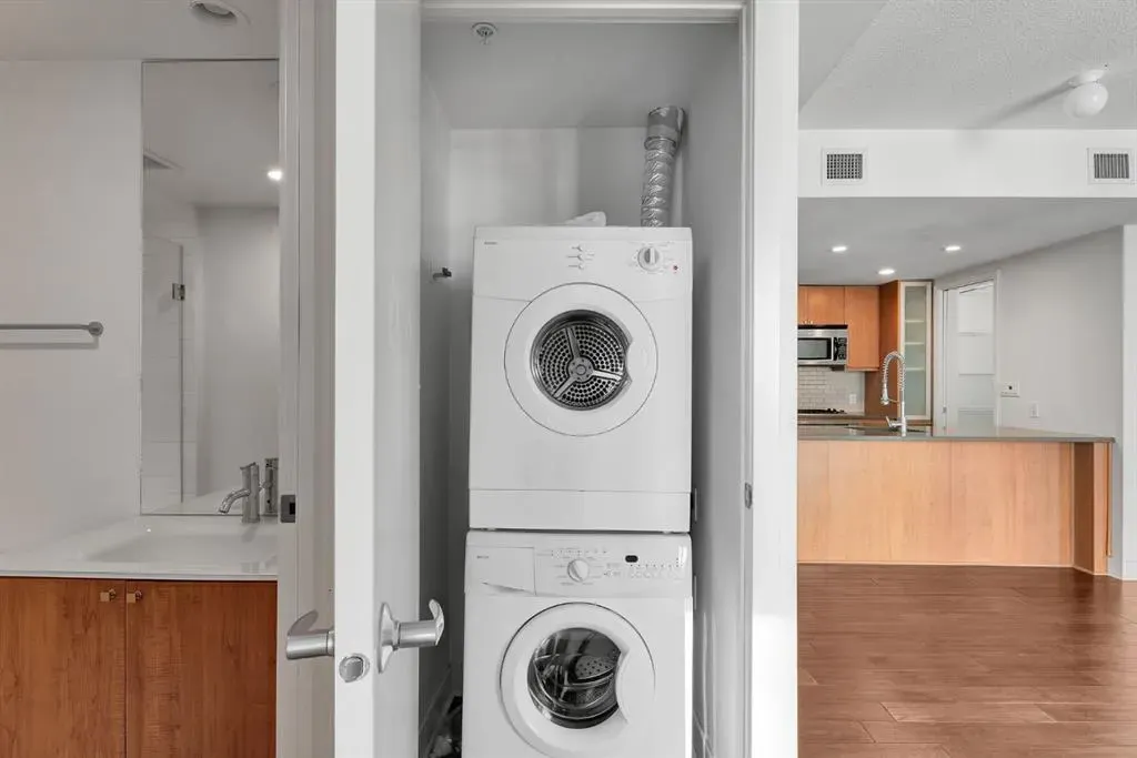 1118 12 Avenue SW, #901