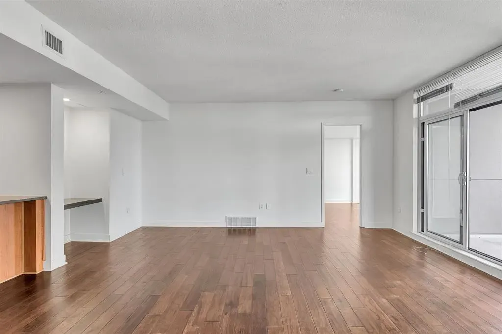 1118 12 Avenue SW, #901