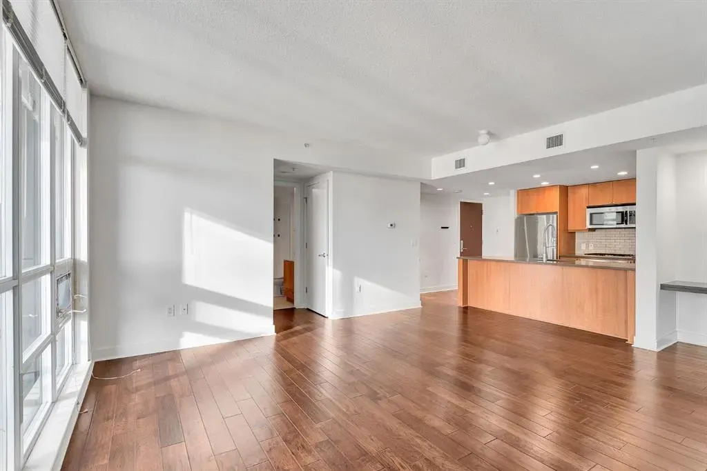 1118 12 Avenue SW, #901