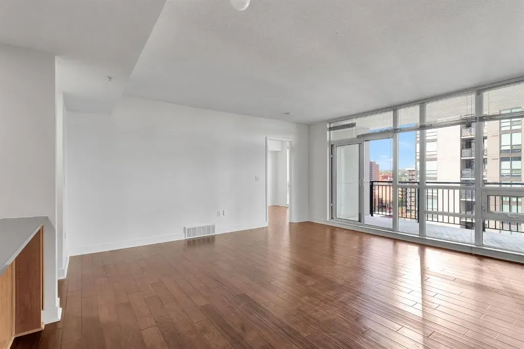 1118 12 Avenue SW, #901
