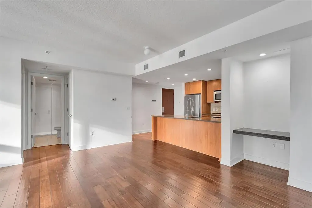 1118 12 Avenue SW, #901