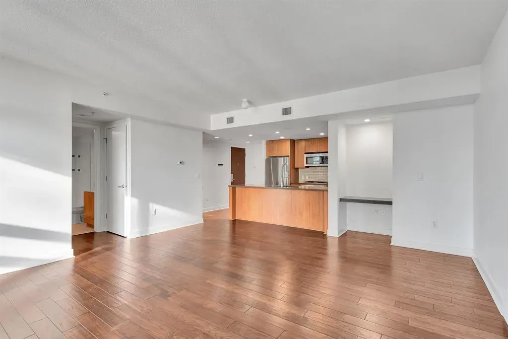 1118 12 Avenue SW, #901