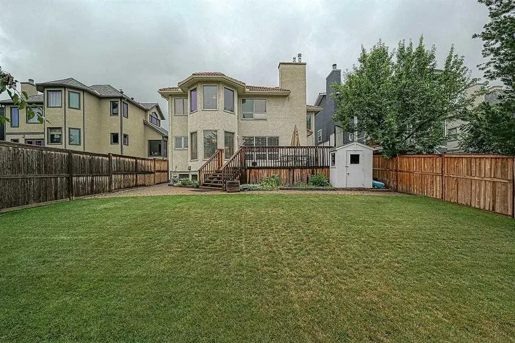 115 Strathaven Circle SW