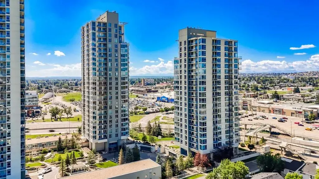 55 Spruce Place SW, #2004
