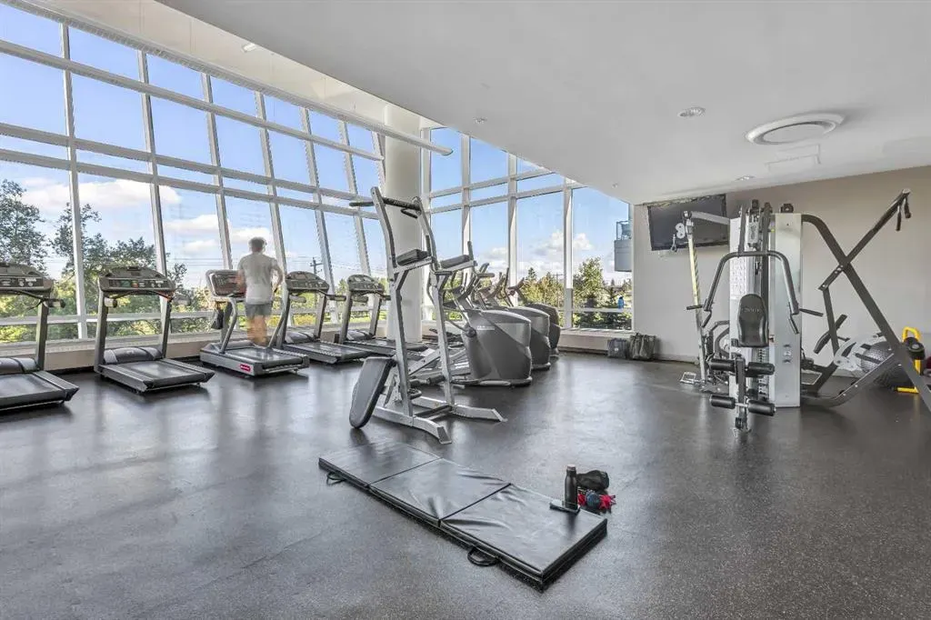 99 Spruce Place SW, #807