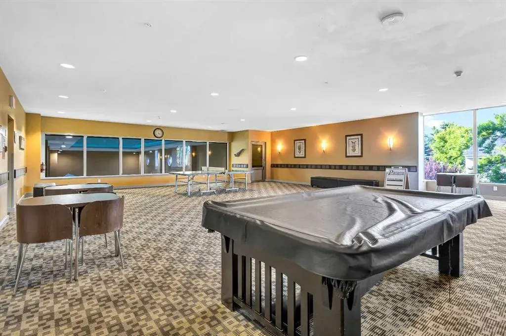 99 Spruce Place SW, #807