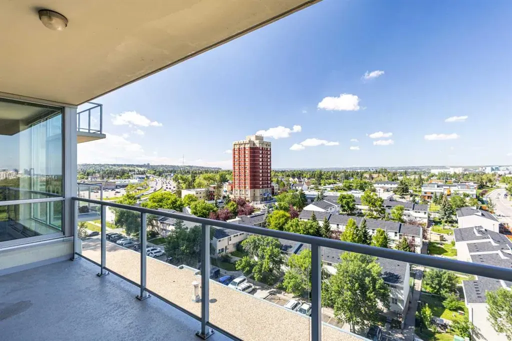 99 Spruce Place SW, #807