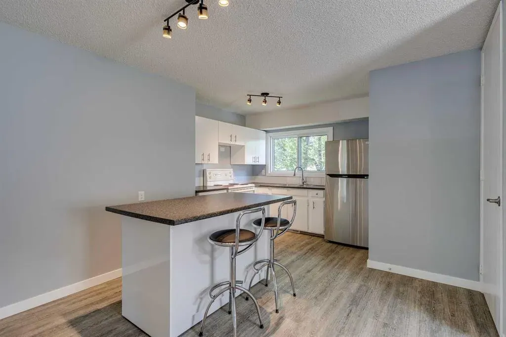 72 Aspen Crescent SE