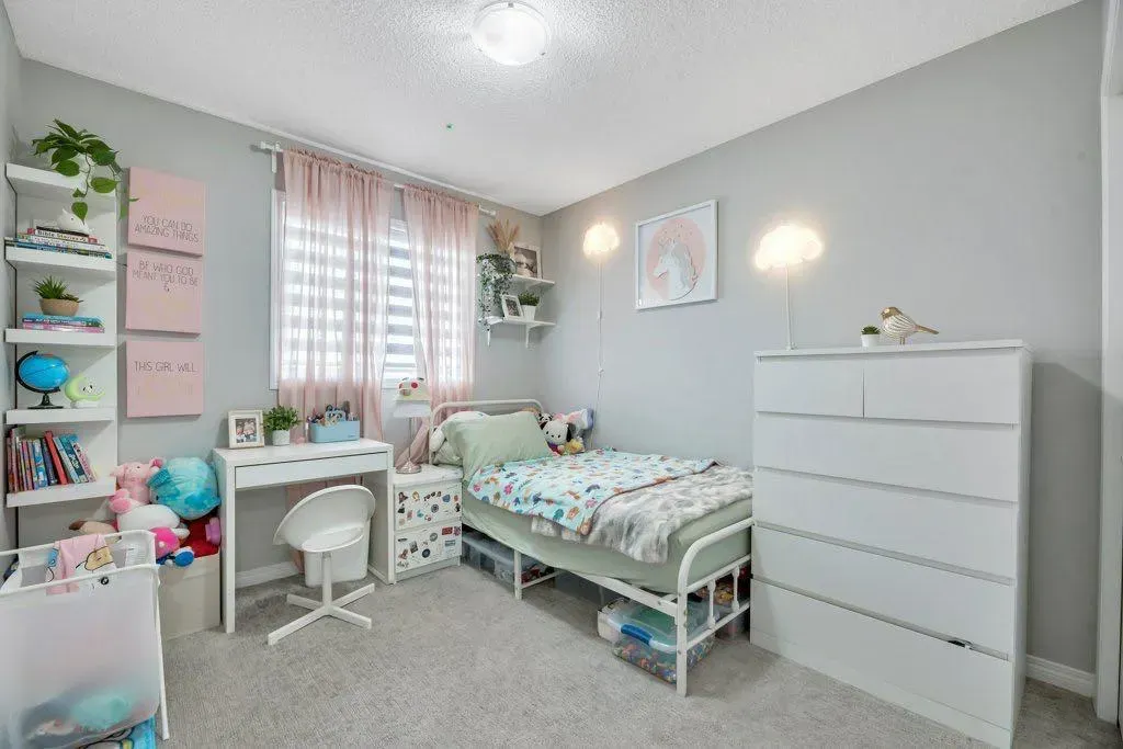 501 CHINOOK GATE Square SW