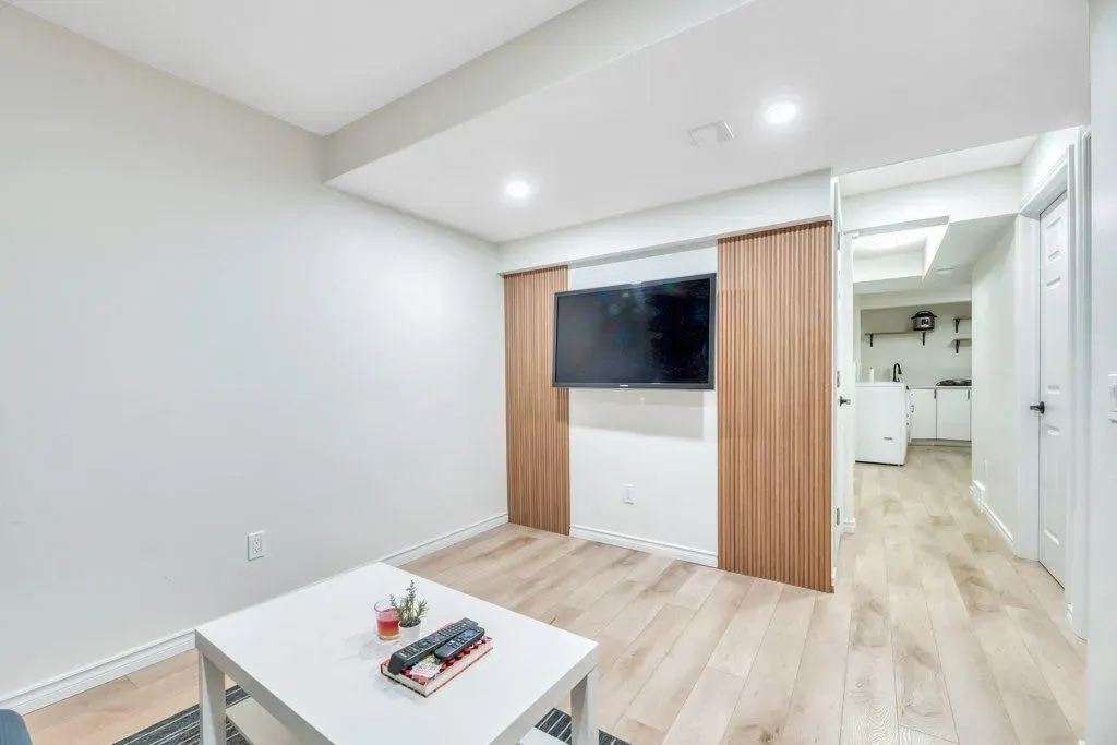 501 CHINOOK GATE Square SW