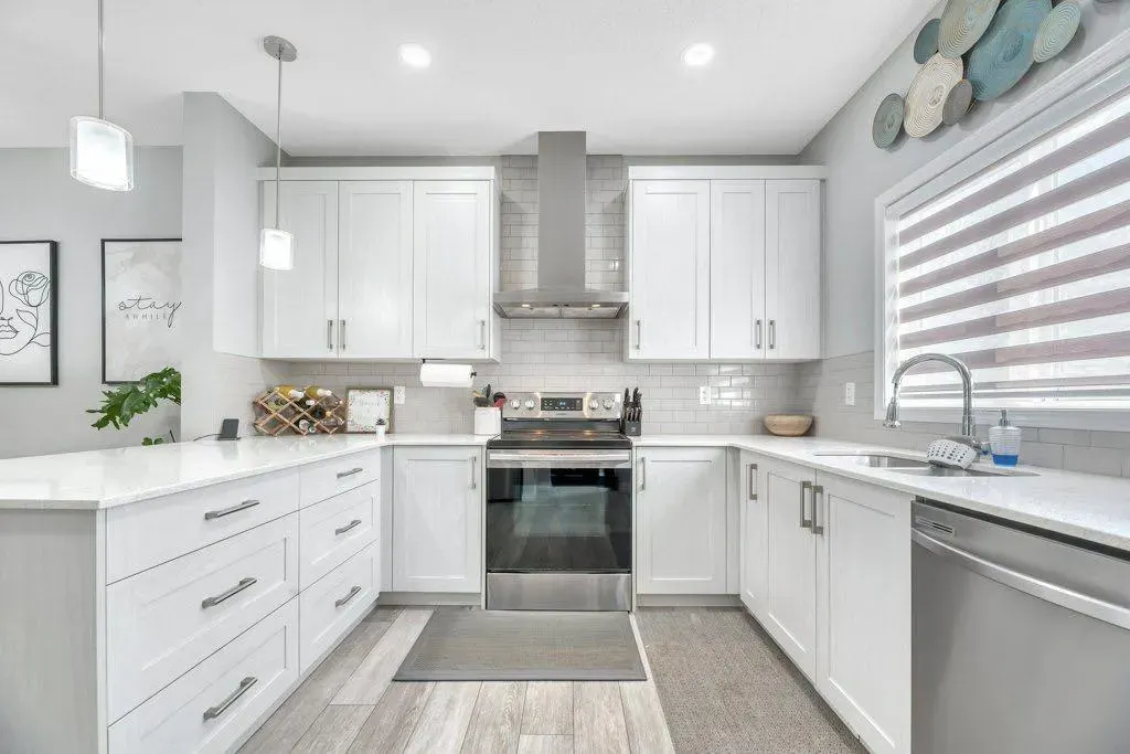 501 CHINOOK GATE Square SW