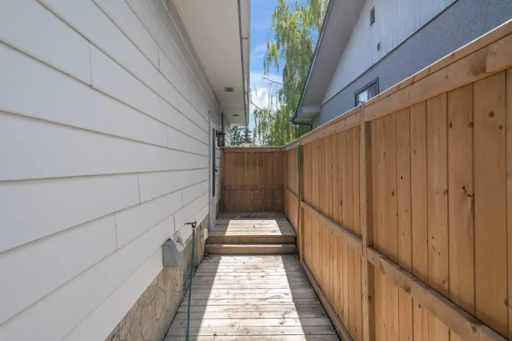 84 Maranda Close NE