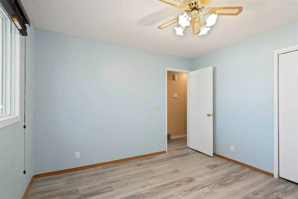 84 Maranda Close NE