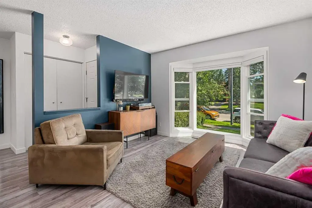 77 Midpark Drive SE