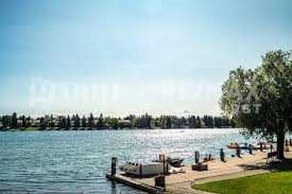 77 Midpark Drive SE