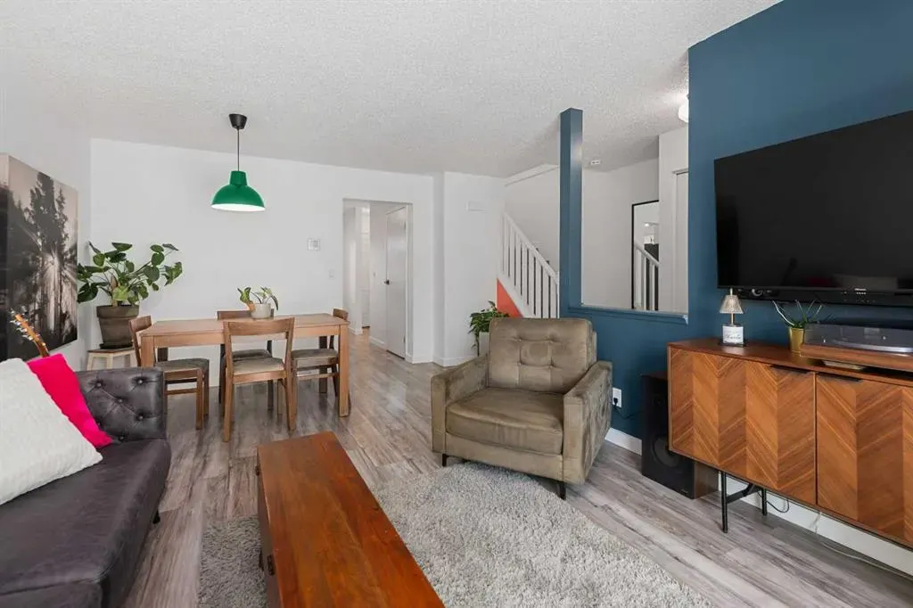 77 Midpark Drive SE