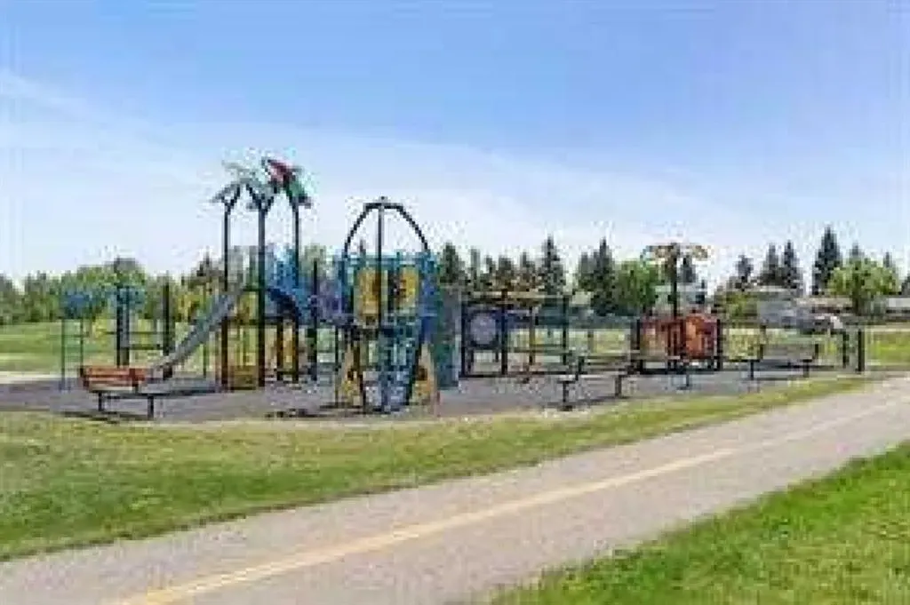 77 Midpark Drive SE